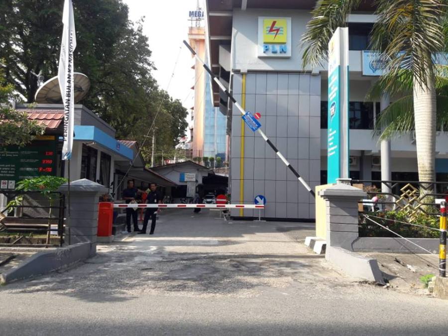 Palang Pintu Otomatis PLN Area Balikpapan