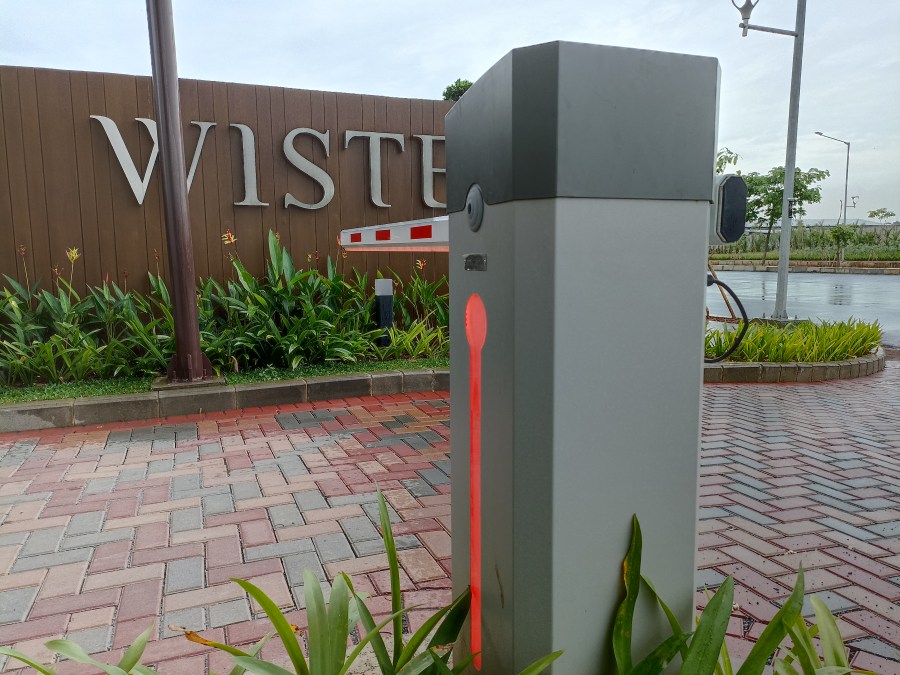 Access Gate System RFID Long Range di Perumahan Wisteria - Keppel Land, Cakung